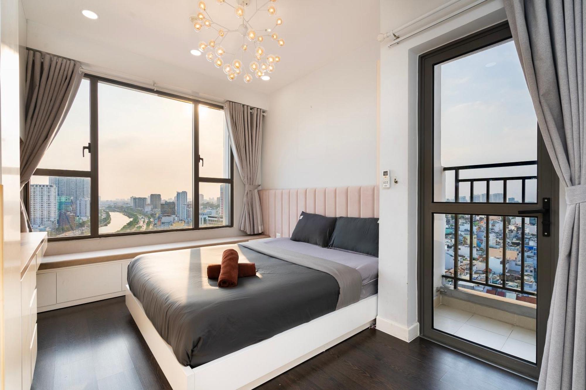 Double E Saigon Apartment In Rivergate Building Ho Şi Min Exterior foto