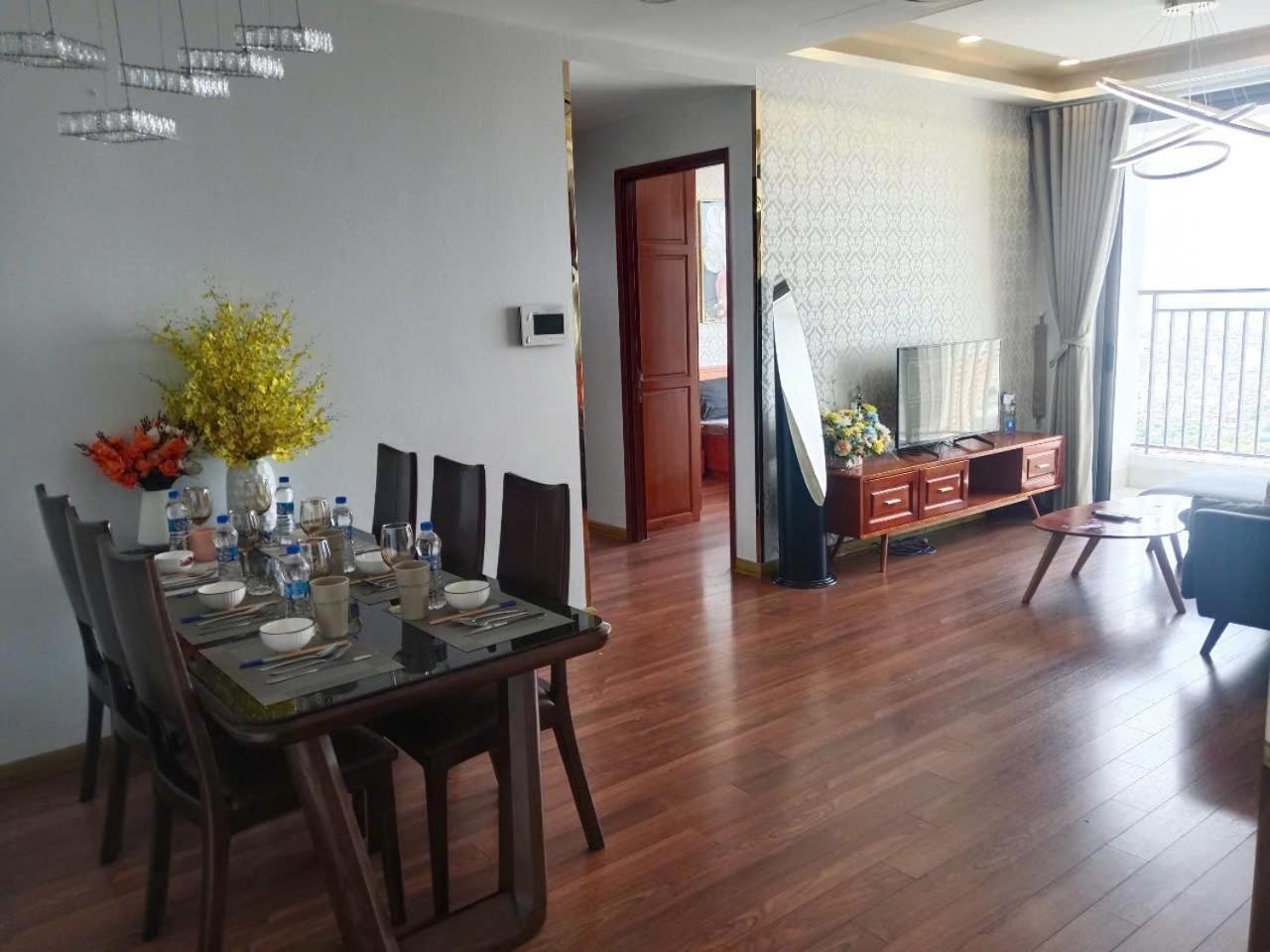 Double E Saigon Apartment In Rivergate Building Ho Şi Min Exterior foto