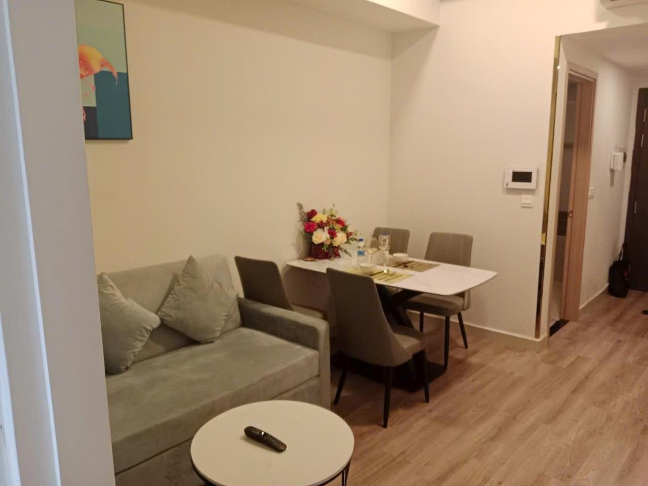 Double E Saigon Apartment In Rivergate Building Ho Şi Min Exterior foto
